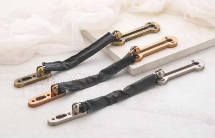 Altitude Door Chain product image